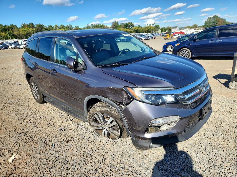 70558556 :رقم المزاد ، 5FNYF6H74JB070786 vin ، 2018 Honda Pilot مزاد بيع