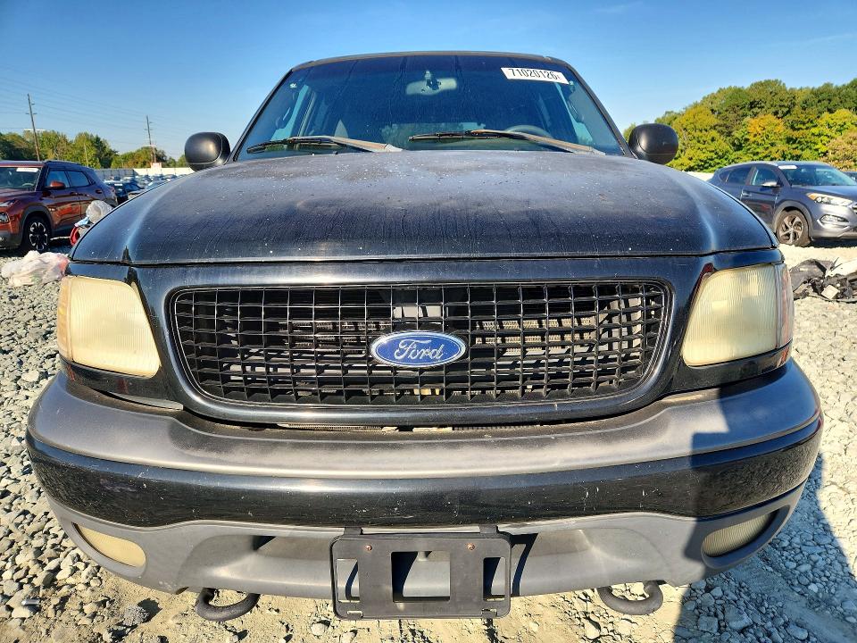 Продажа на аукционе авто 2002 Ford Expedition, vin: 1FMPU16L62LA07011, номер лота: 71020126