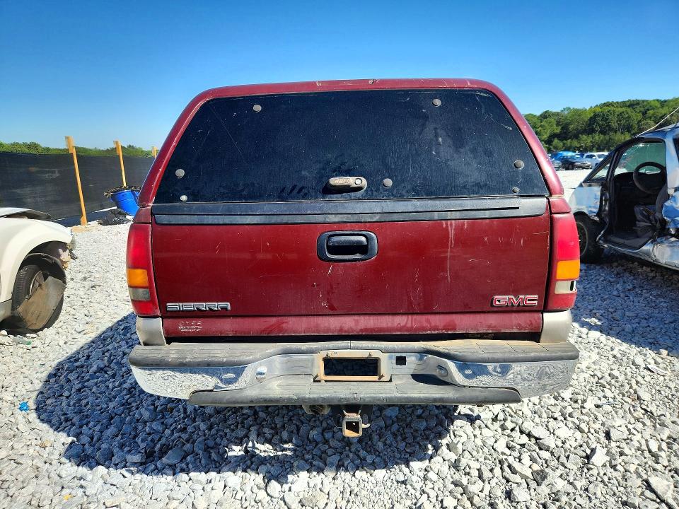 72129146 :رقم المزاد ، 1GTEK19T6YZ301012 vin ، 2000 Gmc New Sierra مزاد بيع