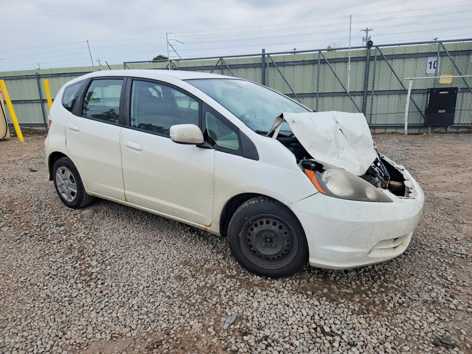 71151796 :رقم المزاد ، JHMGE8H35DC069153 vin ، 2013 Honda Fit مزاد بيع