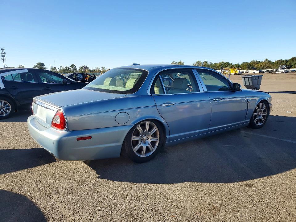 2008 Jaguar Xj8 მანქანა იყიდება აუქციონზე, vin: SAJWA79B28SH24653, აუქციონის ნომერი: 72228346
