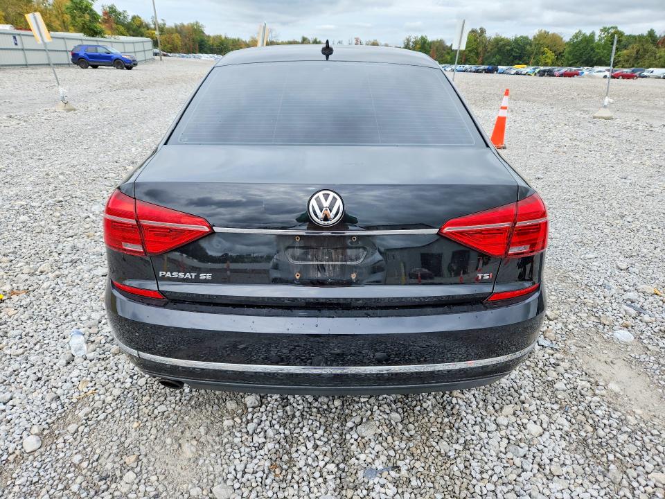 Продажа на аукционе авто 2016 Volkswagen Passat, vin: 1VWBT7A33GC032397, номер лота: 71240506