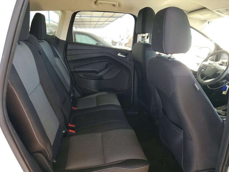 2017 Ford Escape მანქანა იყიდება აუქციონზე, vin: 1FMCU0GD6HUE76876, აუქციონის ნომერი: 73282316