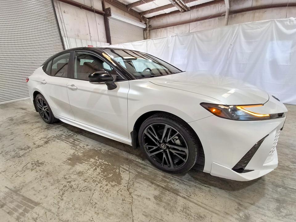 Продаж на аукціоні авто 2025 Toyota Camry, vin: 4T1DBADK0SU018681, номер лоту: 71804916