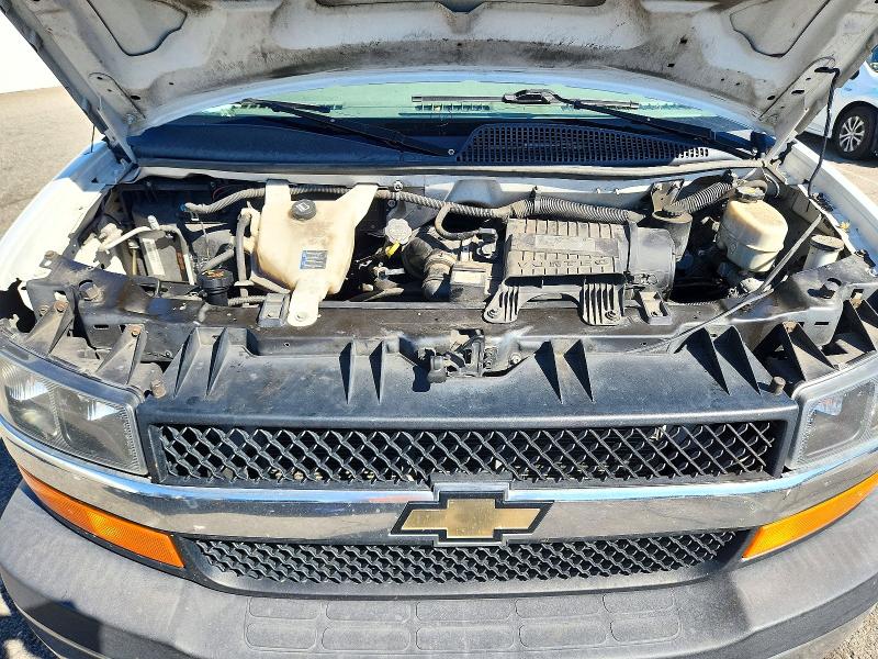 71416696 :رقم المزاد ، 1GCWGAFF4G1327948 vin ، 2016 Chevrolet Express G2500 مزاد بيع
