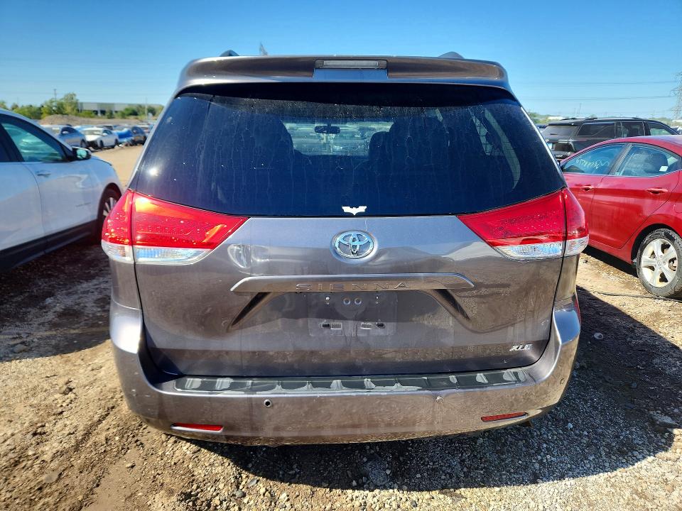 Продажа на аукционе авто 2013 Toyota Sienna, vin: 5TDYK3DC5DS349192, номер лота: 63905836
