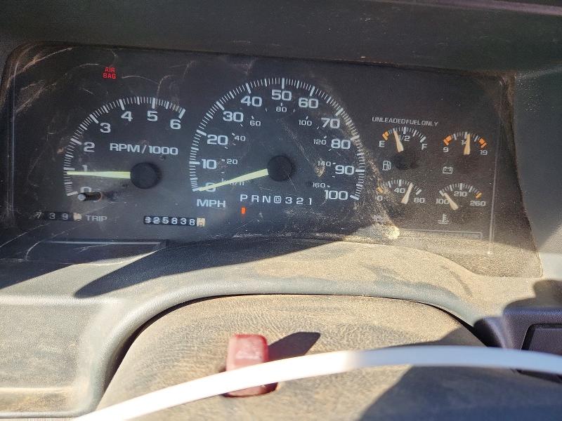 1997 Chevrolet Silverado მანქანა იყიდება აუქციონზე, vin: 2GCEC19R2V1293688, აუქციონის ნომერი: 72039456