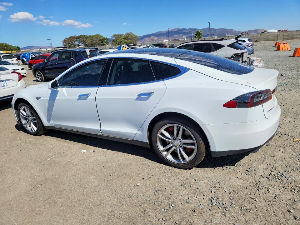 Продажа на аукционе авто 2014 Tesla Model S, vin: 5YJSA1S11EFP47911, номер лота: 71436906