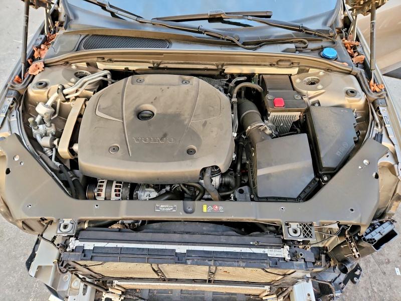 71616006 :رقم المزاد ، 7JR102FK6LG045255 vin ، 2020 Volvo S60 مزاد بيع