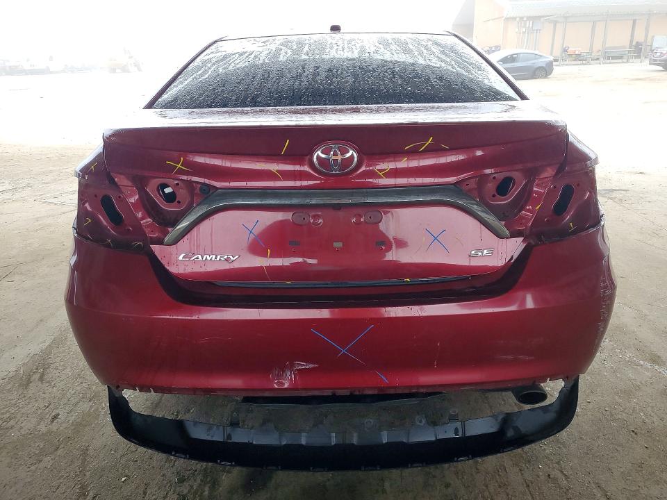 71250016 :رقم المزاد ، 4T1BF1FK0FU921332 vin ، 2015 Toyota Camry مزاد بيع