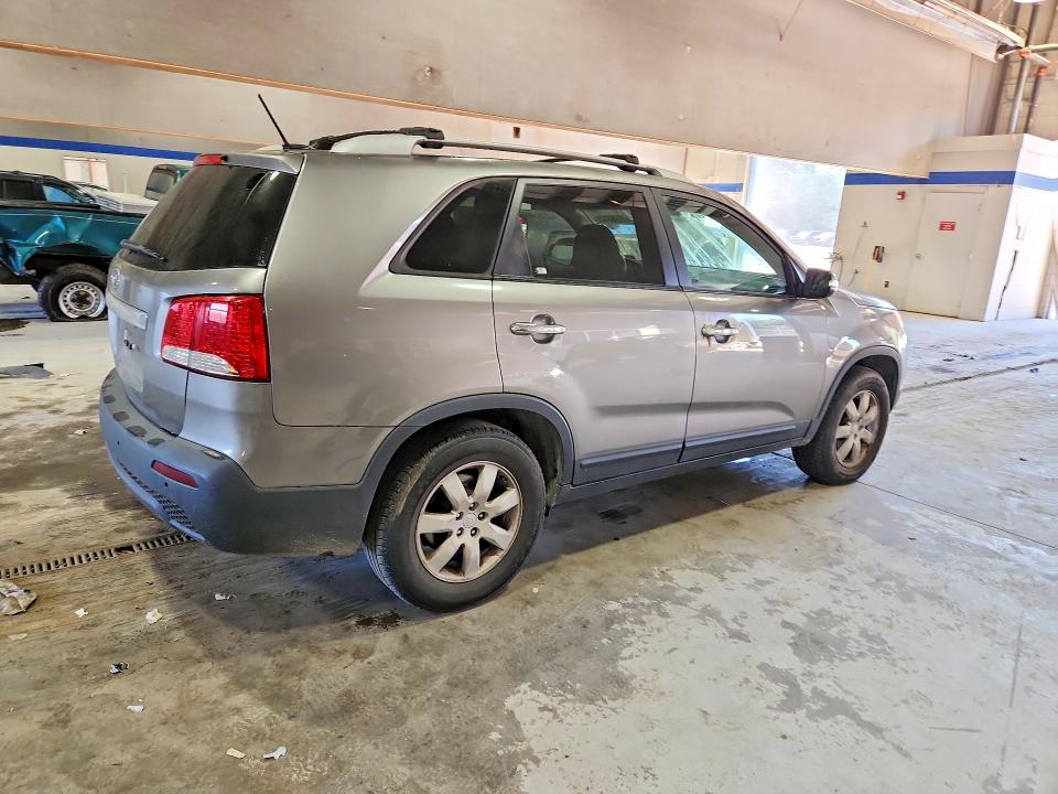 Продаж на аукціоні авто 2011 Kia Sorento, vin: 5XYKT3A12BG185979, номер лоту: 71363326