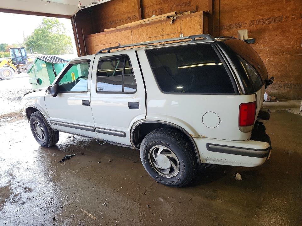 70841306 :رقم المزاد ، 1GNDT13W1W2143493 vin ، 1998 Chevrolet Blazer مزاد بيع