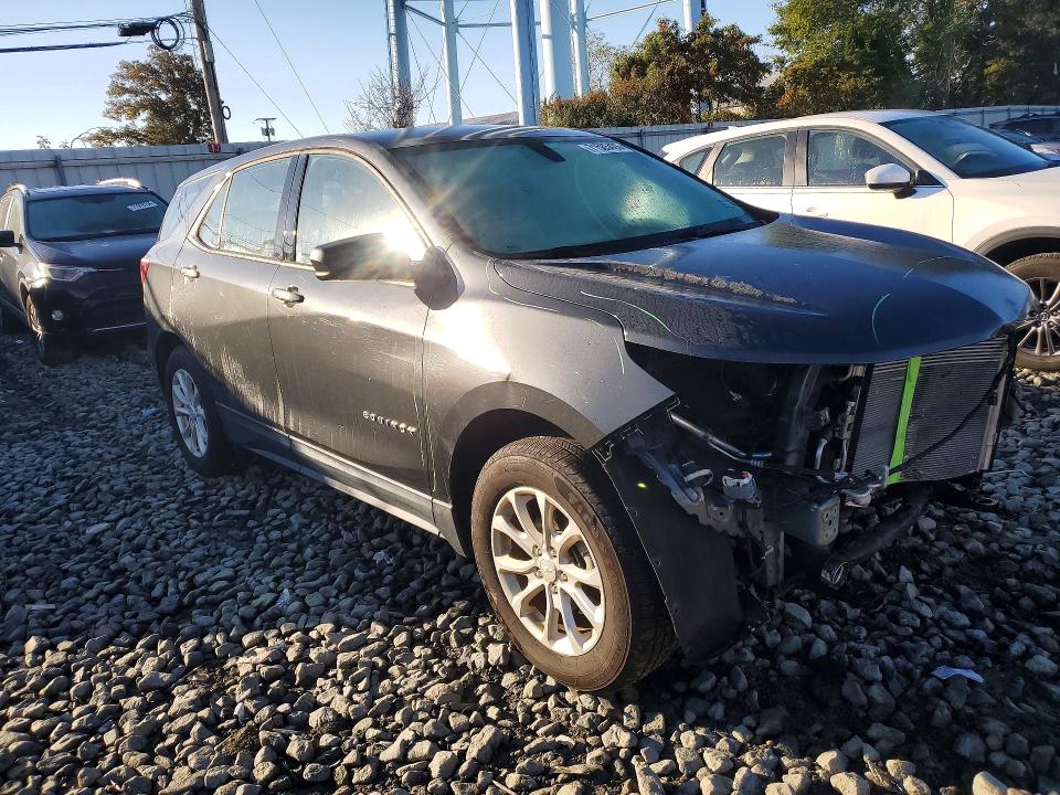2018 Chevrolet Equinox მანქანა იყიდება აუქციონზე, vin: 2GNAXHEV4J6149563, აუქციონის ნომერი: 71585426