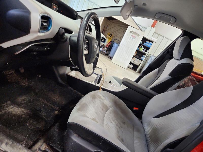 70376836 :رقم المزاد ، JTDKARFU6H3528561 vin ، 2017 Toyota Prius مزاد بيع