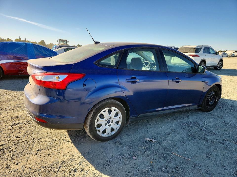 2012 Ford Focus მანქანა იყიდება აუქციონზე, vin: 1FAHP3F24CL452843, აუქციონის ნომერი: 72756026