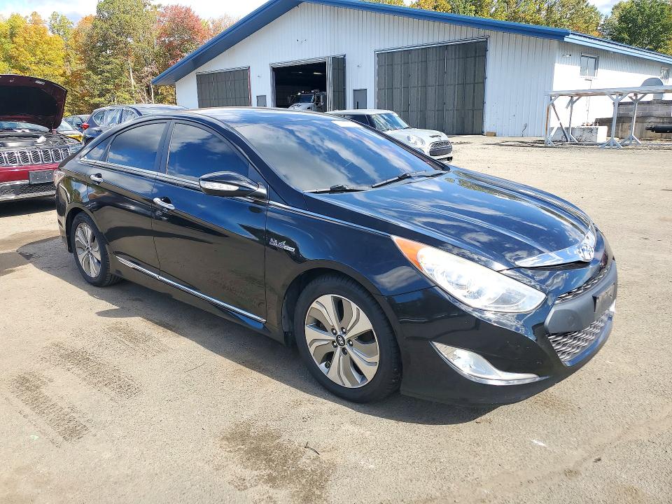 2013 Hyundai Sonata მანქანა იყიდება აუქციონზე, vin: KMHEC4A43DA101826, აუქციონის ნომერი: 72376276