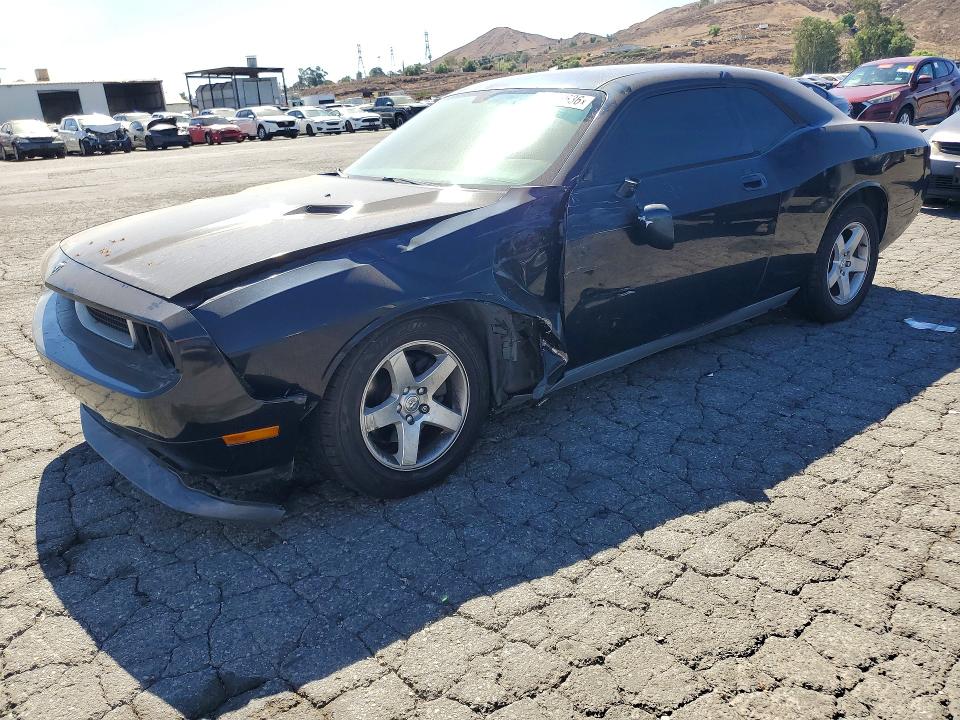 71193636 :رقم المزاد ، 2B3CJ4DV3AH110157 vin ، 2010 Dodge Challenger مزاد بيع