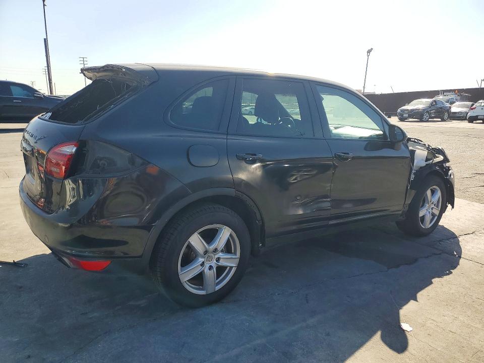 Продаж на аукціоні авто 2011 Porsche Cayenne, vin: WP1AA2A26BLA02042, номер лоту: 71503976