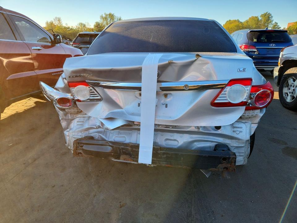 2011 Toyota Corolla მანქანა იყიდება აუქციონზე, vin: 2T1BU4EE3BC587876, აუქციონის ნომერი: 71397416