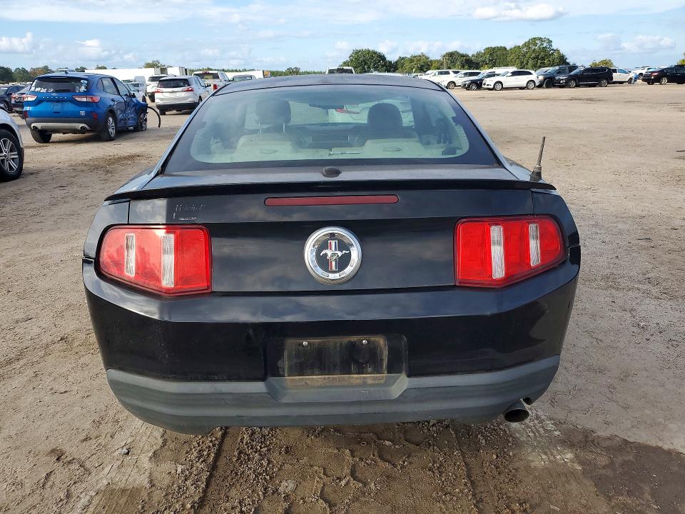 Продажа на аукционе авто 2010 Ford Mustang, vin: 1ZVBP8AN7A5147804, номер лота: 71612276