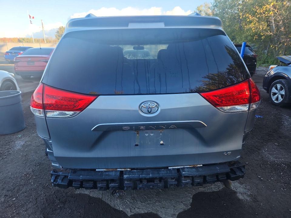 Продажа на аукционе авто 2014 Toyota Sienna, vin: 5TDKK3DC3ES435530, номер лота: 70226396