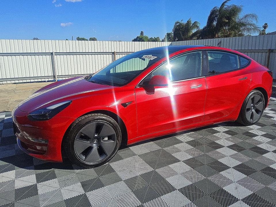 Продажа на аукционе авто 2022 Tesla Model 3, vin: 5YJ3E1EA5NF184799, номер лота: 72530786