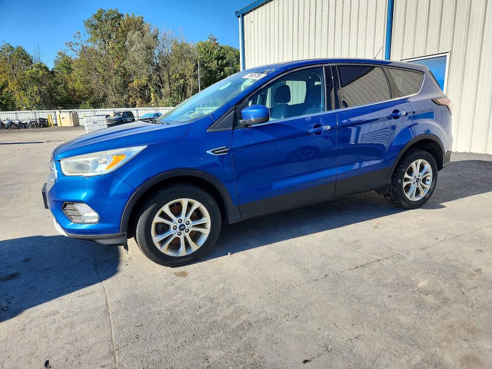 71695756 :رقم المزاد ، 1FMCU9GD1HUE62114 vin ، 2017 Ford Escape مزاد بيع