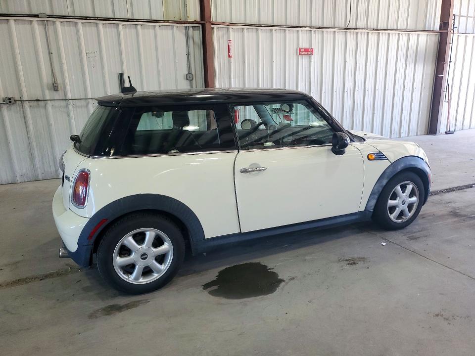 Продаж на аукціоні авто 2010 Mini Cooper, vin: WMWMF3C51ATZ23416, номер лоту: 72868826