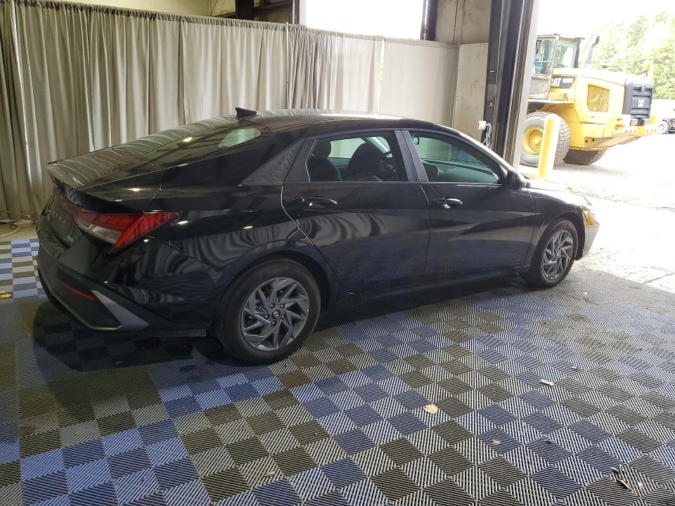 2026 Hyundai Elantra Hybrid მანქანა იყიდება აუქციონზე, vin: KMHLM4DJ6TU215046, აუქციონის ნომერი: 71460666