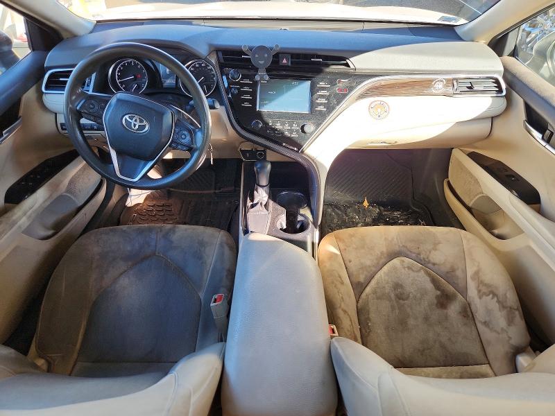 72160756 :رقم المزاد ، 4T1B11HK2JU062636 vin ، 2018 Toyota Camry مزاد بيع