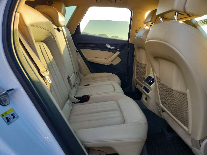70491556 :رقم المزاد ، WA1CNBFY8J2099156 vin ، 2018 Audi Q5 مزاد بيع