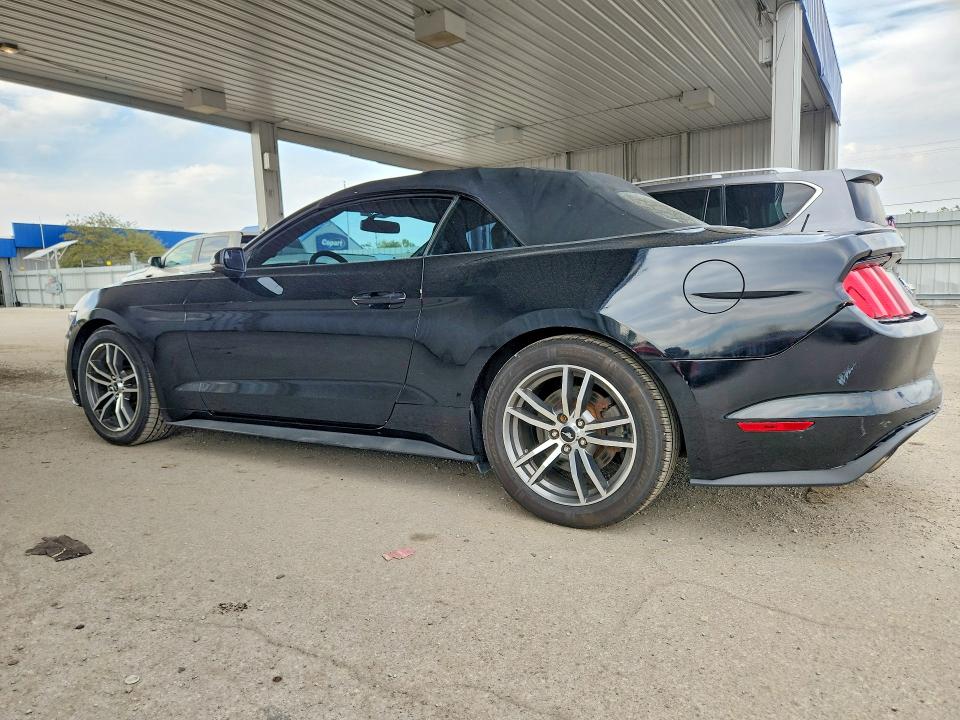 71218926 :رقم المزاد ، 1FATP8UH1G5275032 vin ، 2016 Ford Mustang مزاد بيع