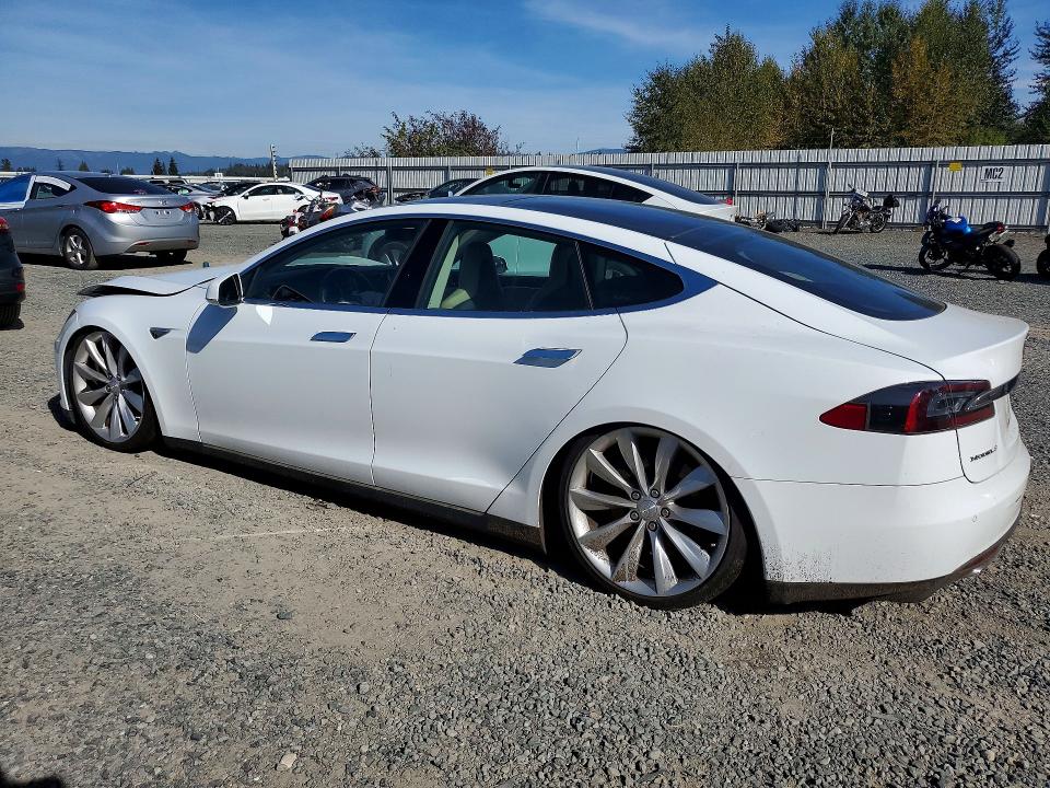 Продажа на аукционе авто 2014 Tesla Model S, vin: 5YJSA1H12EFP47522, номер лота: 72374116