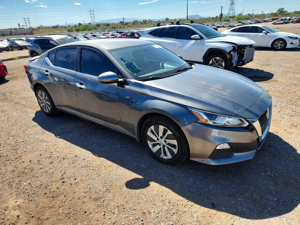 Продаж на аукціоні авто 2019 Nissan Altima, vin: 1N4BL4BV4KN308669, номер лоту: 72183796