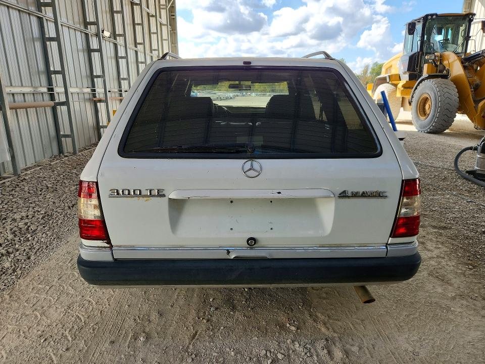 1992 Mercedes-benz 300 მანქანა იყიდება აუქციონზე, vin: WDBED90D0NF197112, აუქციონის ნომერი: 72978346