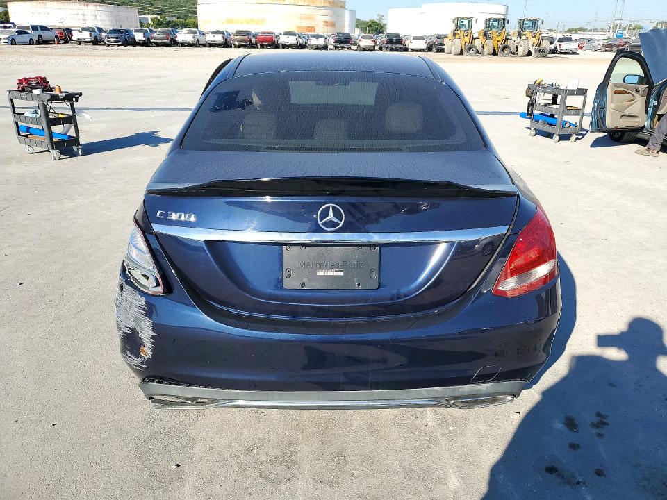 2015 Mercedes-benz C მანქანა იყიდება აუქციონზე, vin: 55SWF4JB0FU075306, აუქციონის ნომერი: 71980896