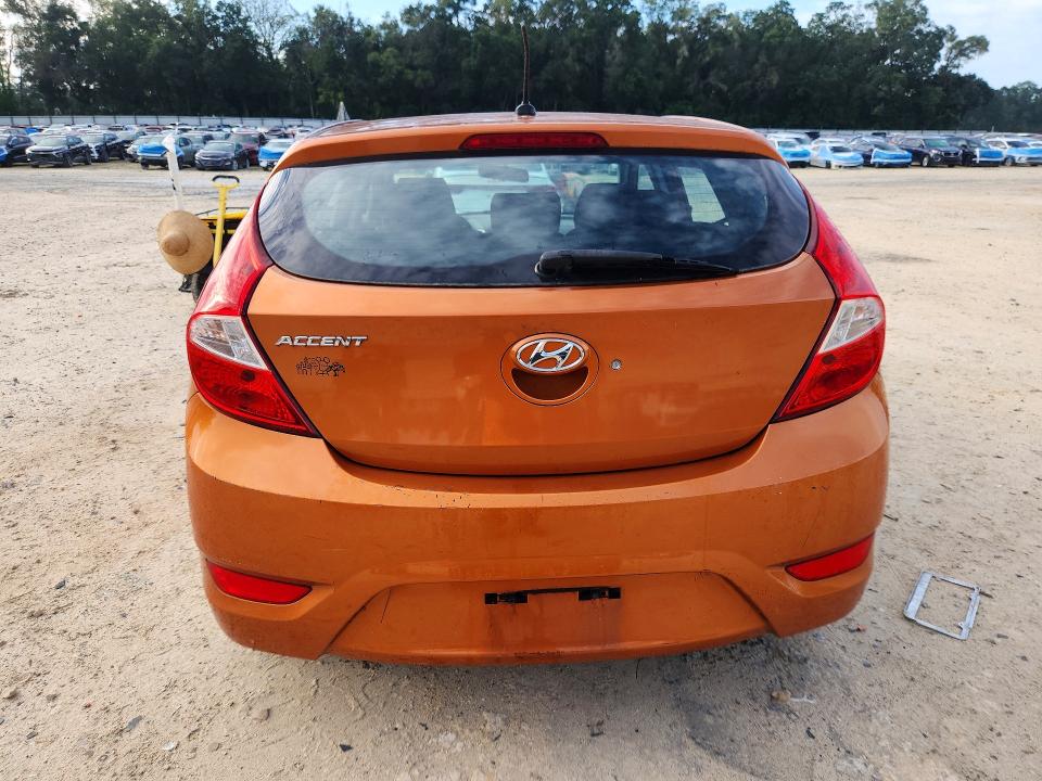 2017 Hyundai Accent მანქანა იყიდება აუქციონზე, vin: KMHCT5AE5HU327862, აუქციონის ნომერი: 70894926