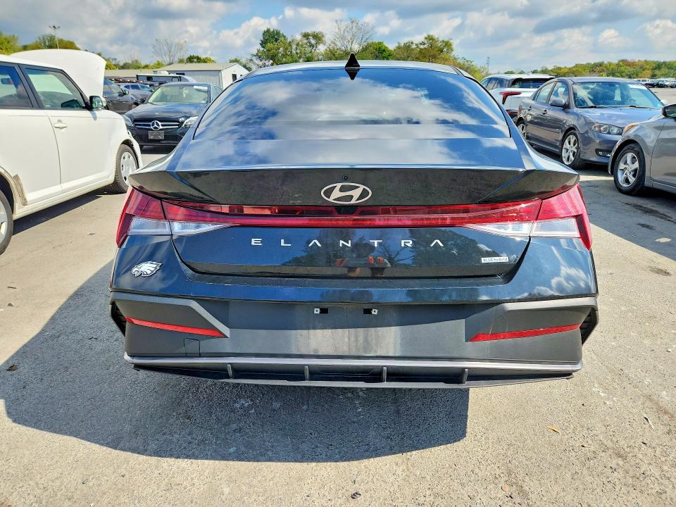 2024 Hyundai Elantra მანქანა იყიდება აუქციონზე, vin: KMHLM4DJ8RU110730, აუქციონის ნომერი: 71169436