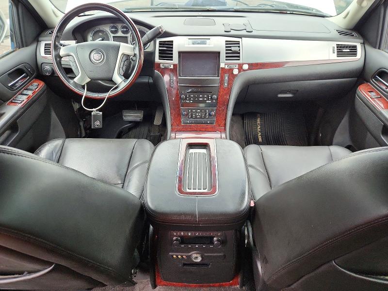 70890226 :رقم المزاد ، 1GYS4JEF7DR166589 vin ، 2013 Cadillac Escalade مزاد بيع