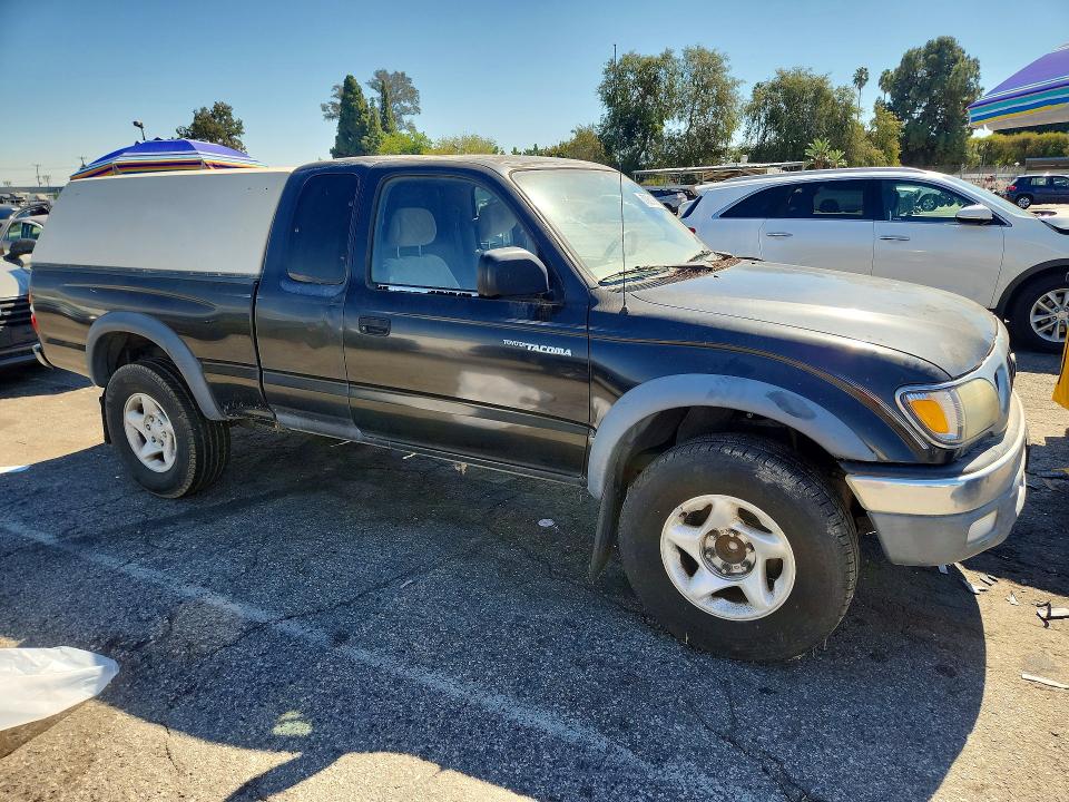70951956 :رقم المزاد ، 5TESN92NX1Z724917 vin ، 2001 Toyota Tacoma مزاد بيع