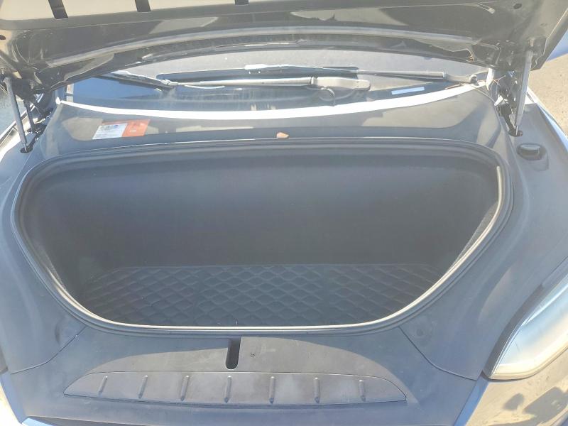 Продаж на аукціоні авто 2018 Tesla Model X, vin: 5YJXCAE21JF093846, номер лоту: 71592946