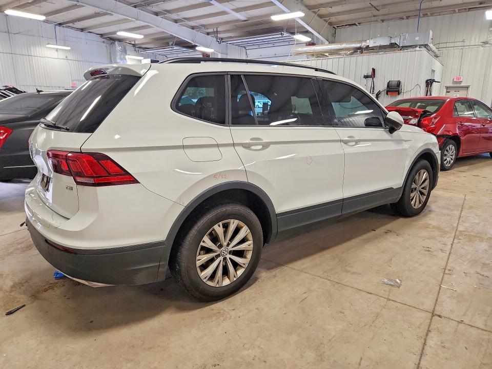 Aukcja sprzedaży 2018 Volkswagen Tiguan, vin: 3VV1B7AX0JM017092, numer aukcji: 71734106