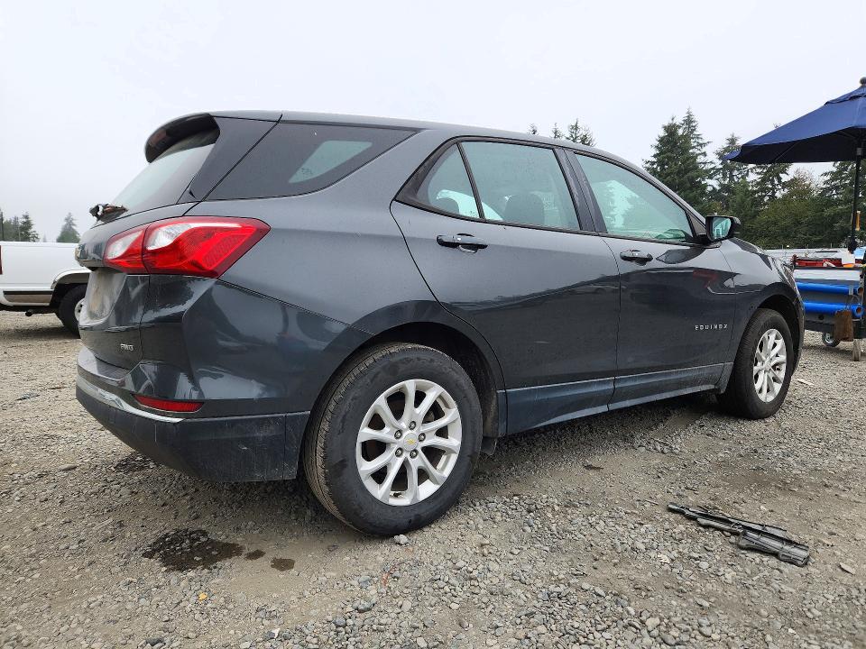 Продажа на аукционе авто 2018 Chevrolet Equinox, vin: 2GNAXREV3J6239986, номер лота: 71454476