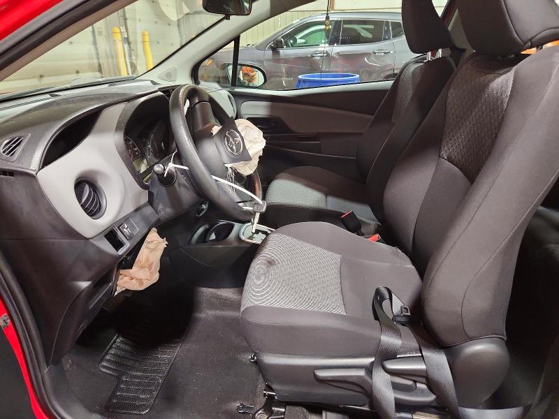71377046 :رقم المزاد ، VNKJTUD38FA022202 vin ، 2015 Toyota Yaris مزاد بيع