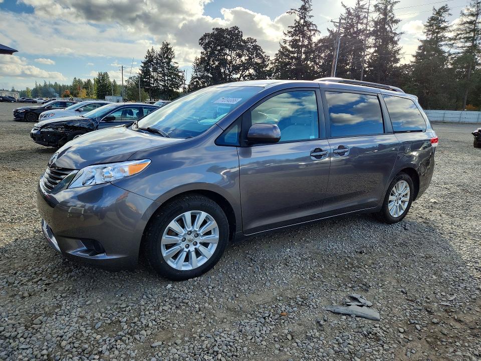 Продажа на аукционе авто 2014 Toyota Sienna, vin: 5TDJK3DC8ES088918, номер лота: 71234086