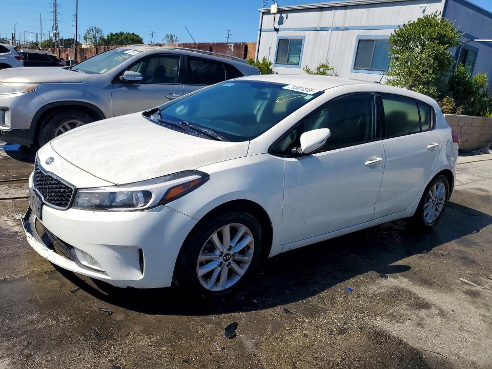 Продажа на аукционе авто 2017 Kia Forte5, vin: KNAFK5A85H5690975, номер лота: 71321616