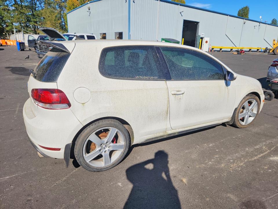 2013 Volkswagen Gti მანქანა იყიდება აუქციონზე, vin: WVWFD7AJXDW061986, აუქციონის ნომერი: 71806206