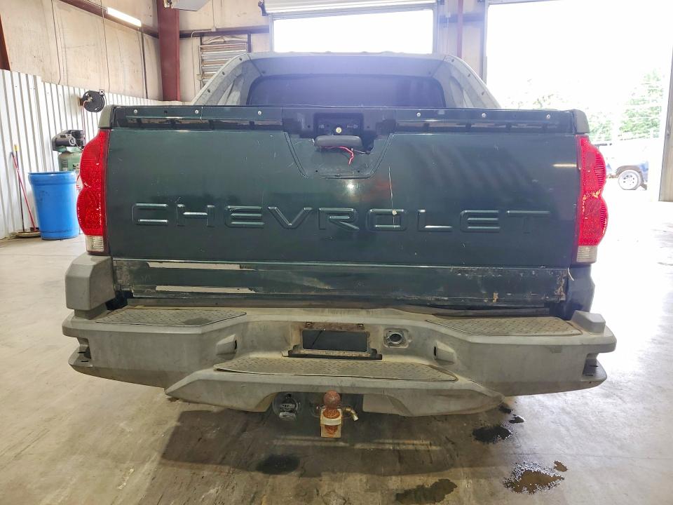 70980956 :رقم المزاد ، 3GNEK13T72G192146 vin ، 2002 Chevrolet Avalanche مزاد بيع