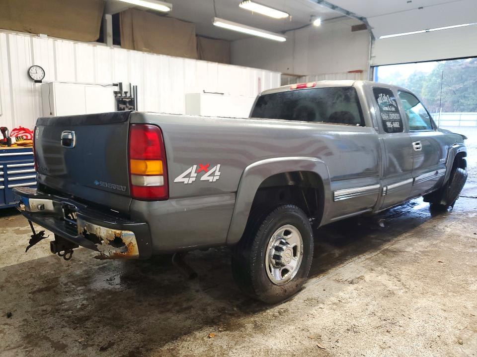 Продаж на аукціоні авто 2000 Chevrolet Silverado, vin: 1GCGK29U0YE304079, номер лоту: 72964006