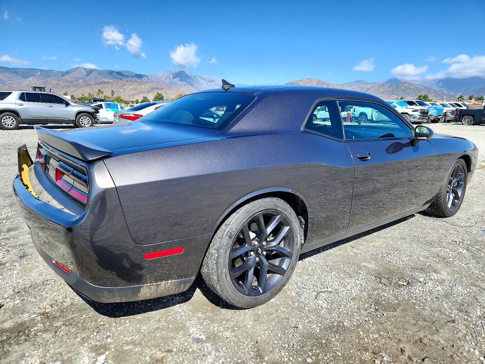 Auction sale of the 2019 Dodge Challenger, vin: 2C3CDZBT5KH504074, lot number: 72995396